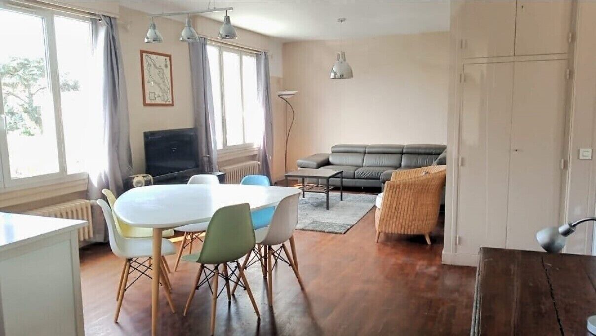 Photo of Livingroom in Clamart