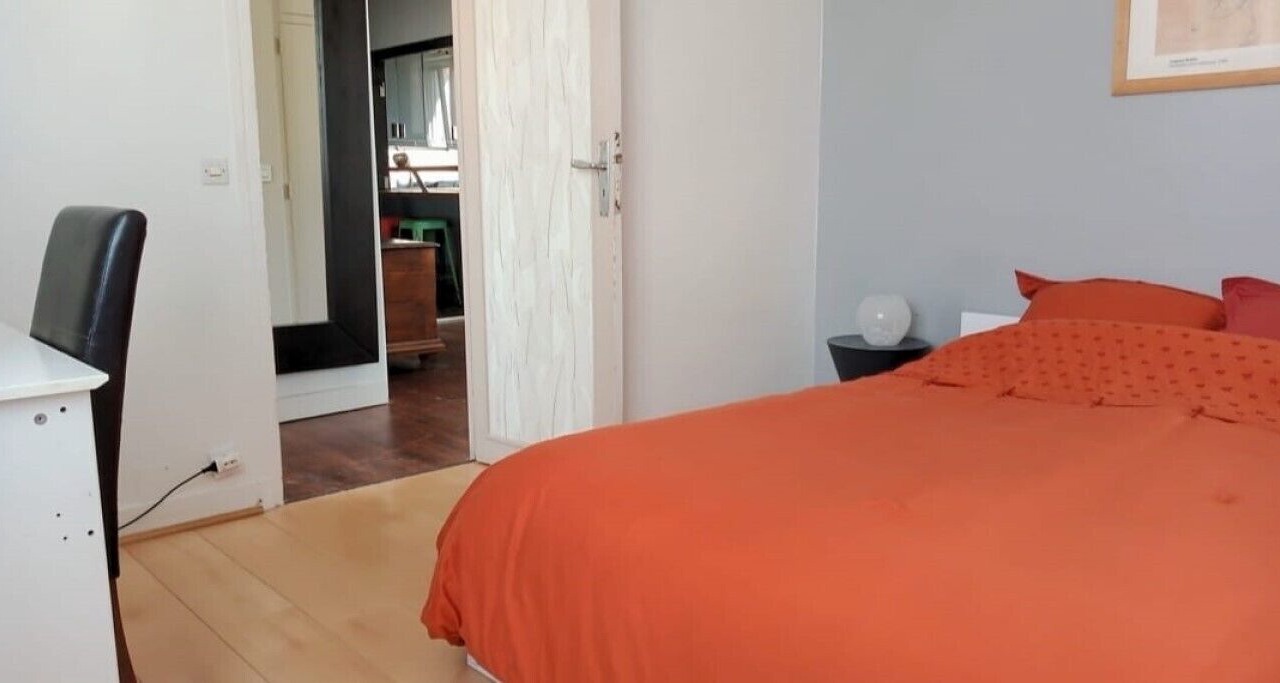 Photo of Bedroom in Clamart