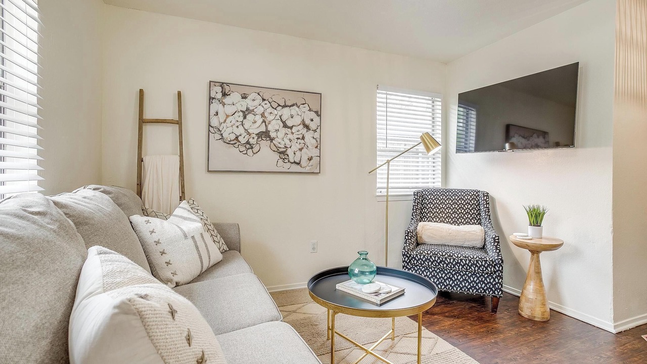 Photo of Livingroom in Fairmount