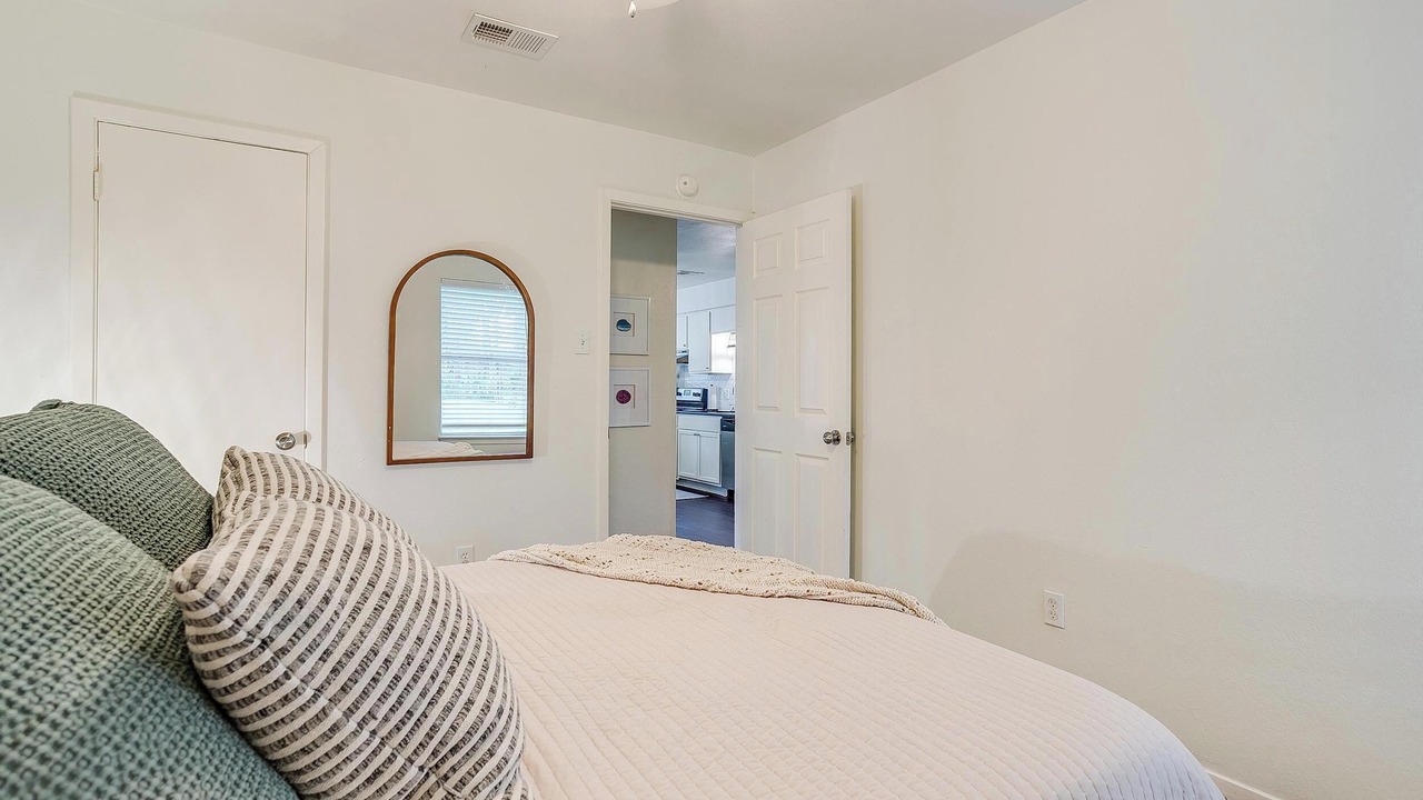 Photo of Bedroom in Fairmount