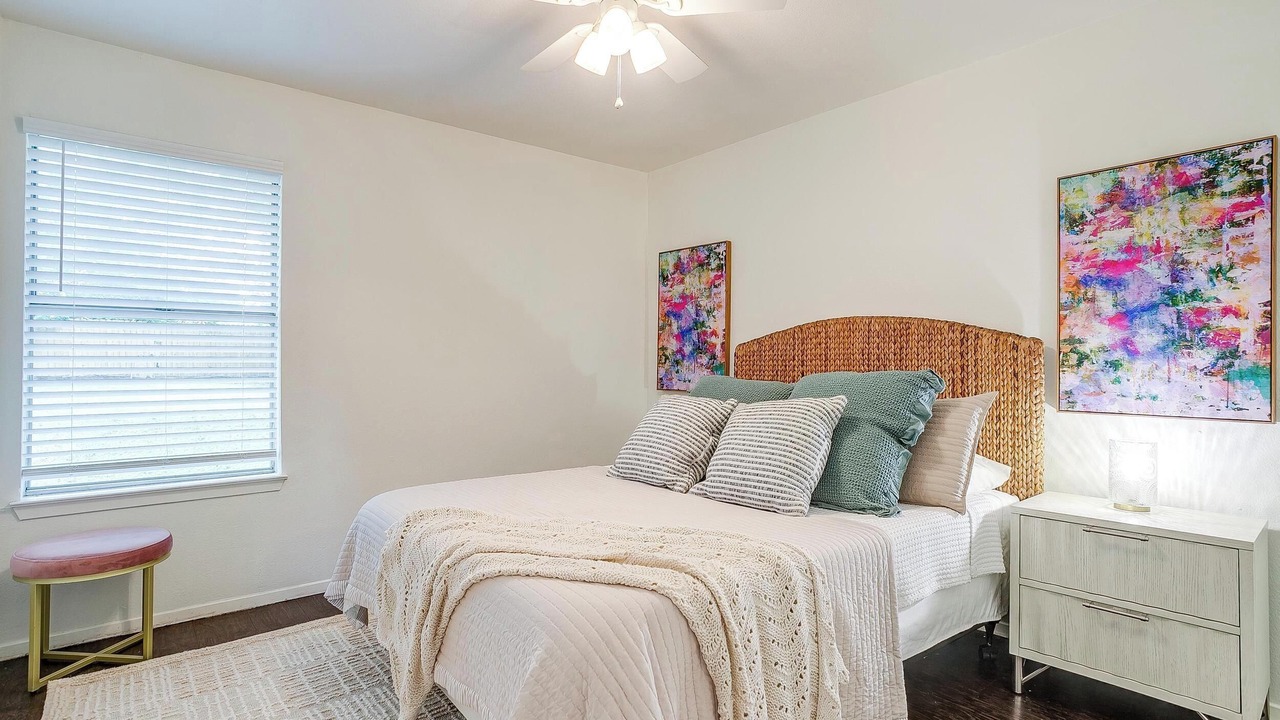Photo of Bedroom in Fairmount
