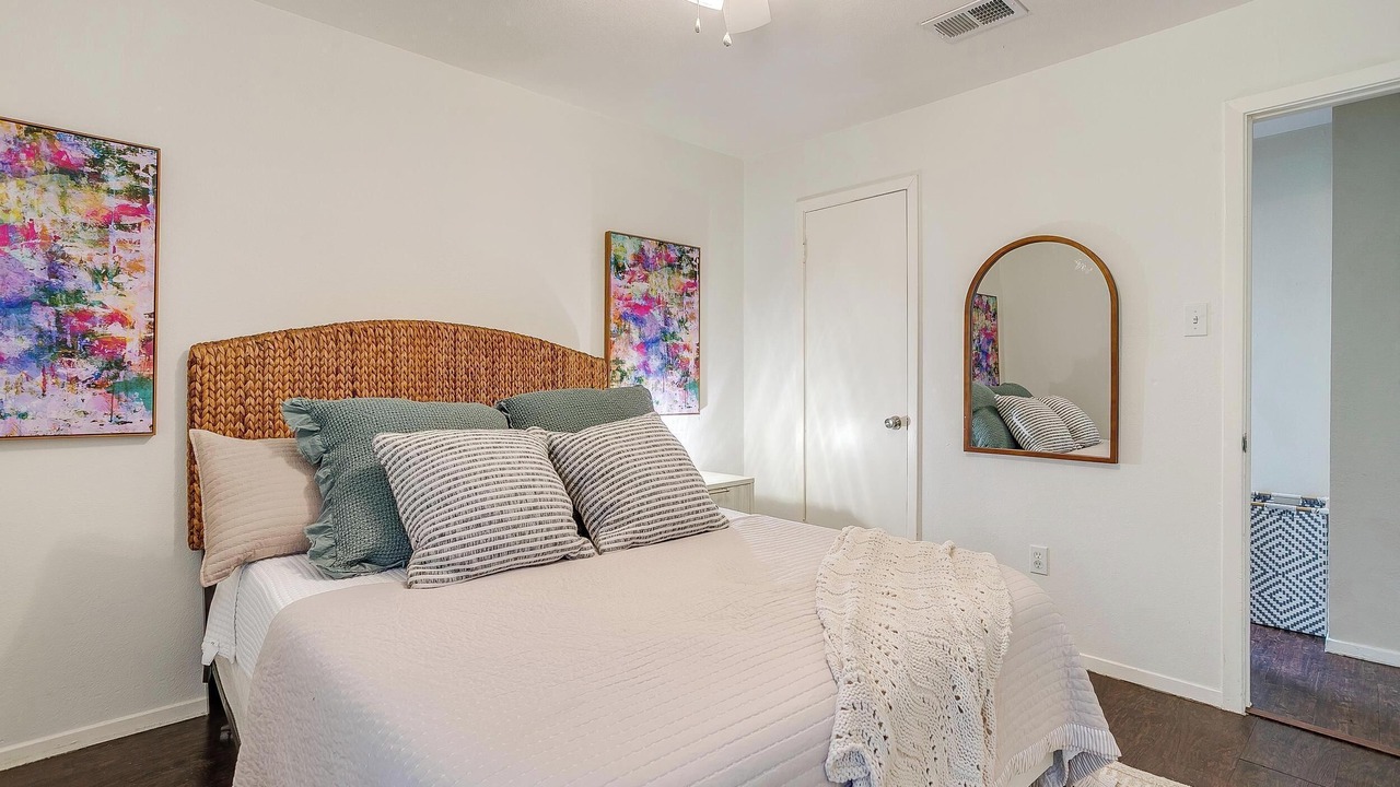 Photo of Bedroom in Fairmount