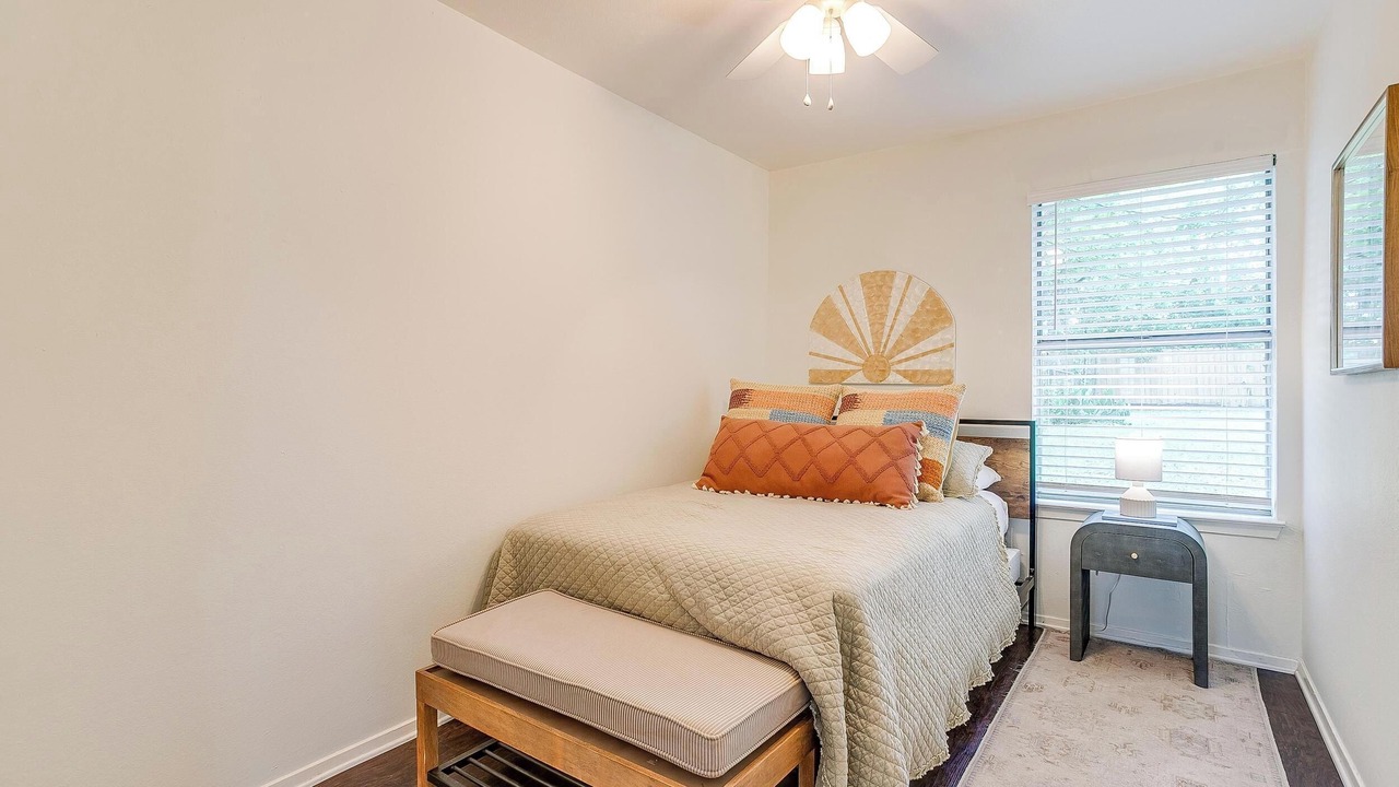 Photo of Bedroom in Fairmount