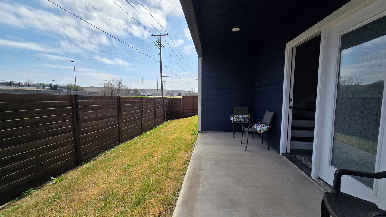 Photo of Patio Balcony in Sherman