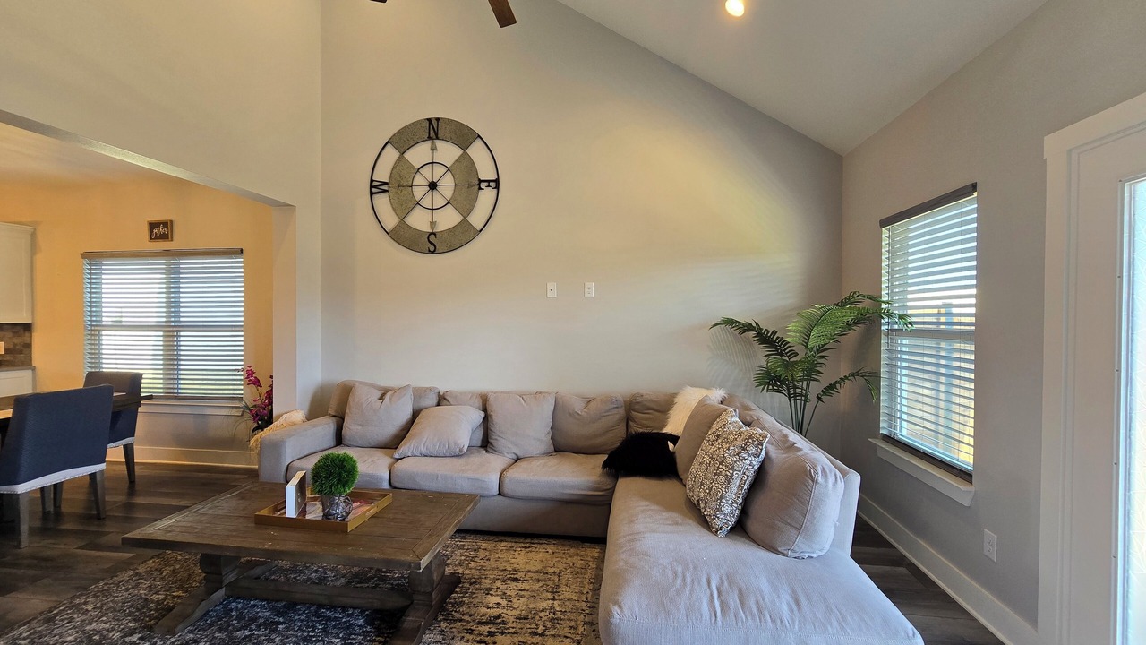 Photo of Livingroom in Sherman