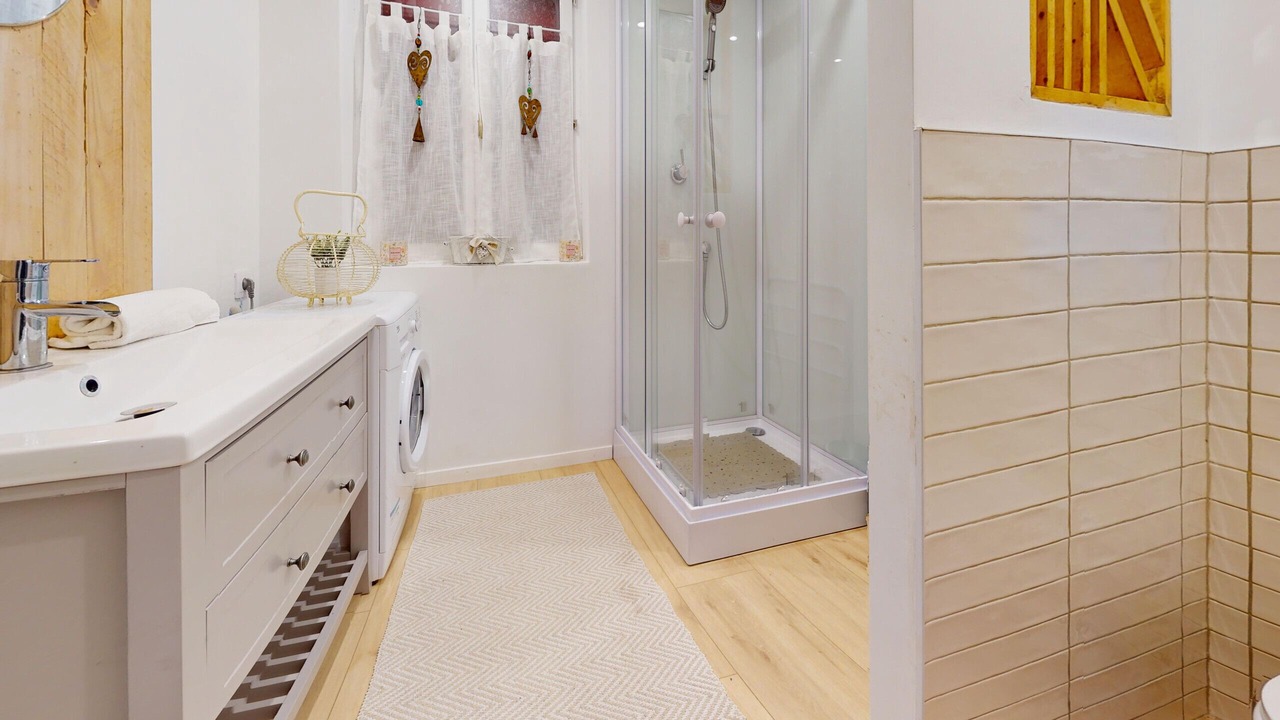 Photo of Bathroom in Muhlbach-sur-Munster