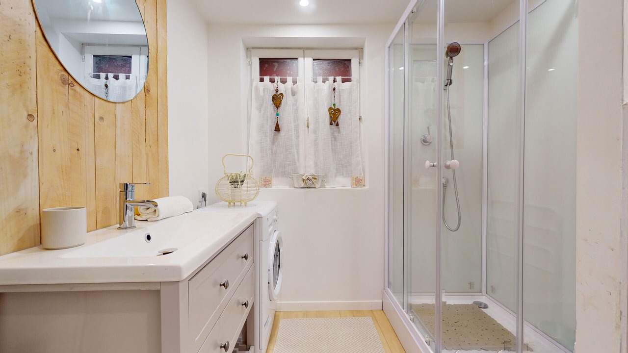 Photo of Bathroom in Muhlbach-sur-Munster