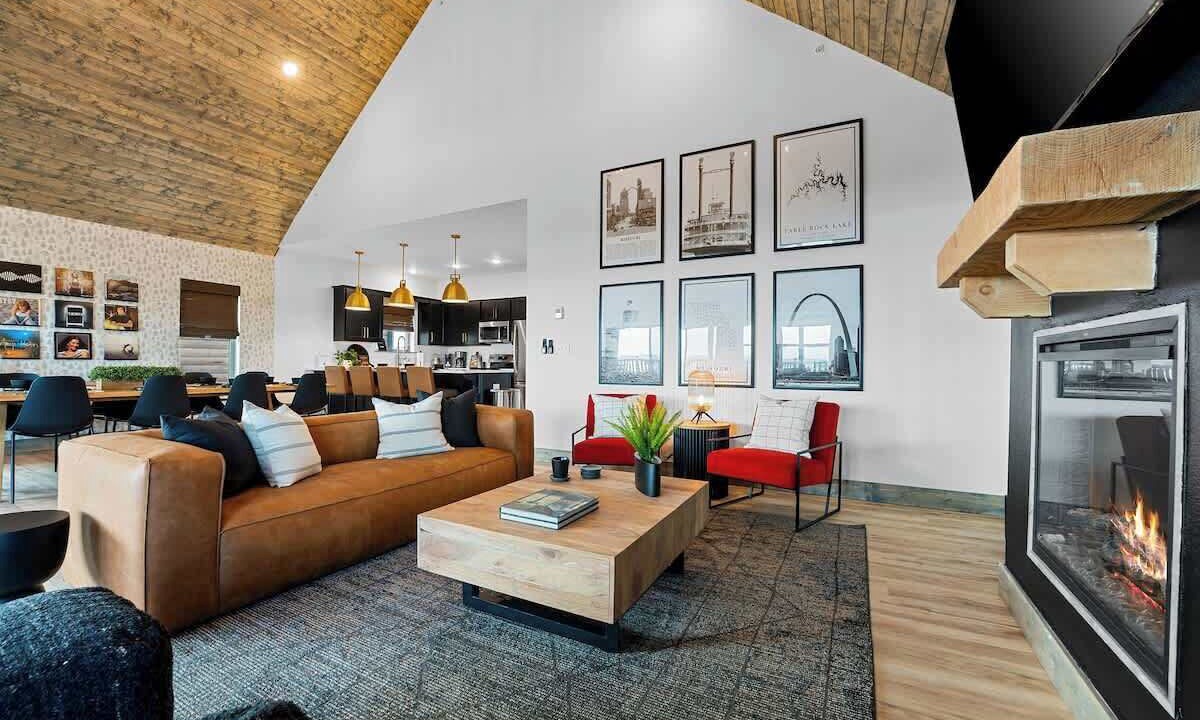 Photo of Livingroom in Table Rock
