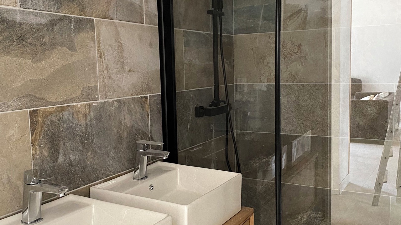 Photo of Bathroom in Rasteau