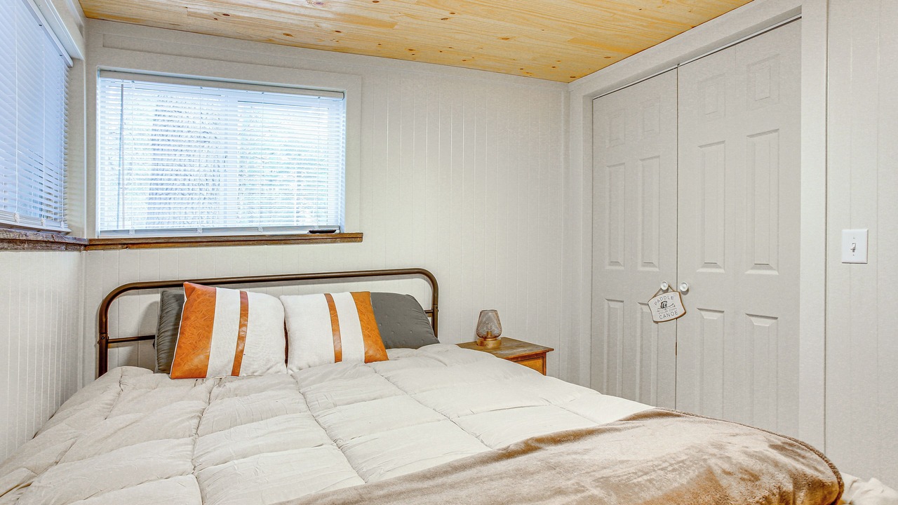 Photo of Bedroom in Wellston