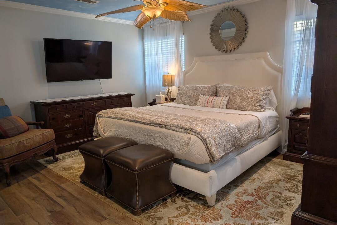 Photo of Bedroom in Downey