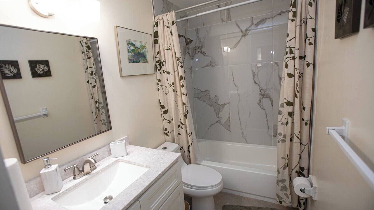 Photo of Bathroom in Riverside Heights