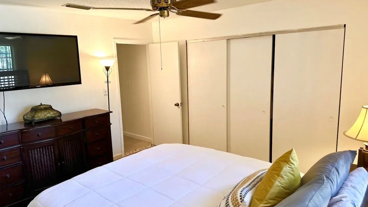 Photo of Bedroom in Riverside Heights