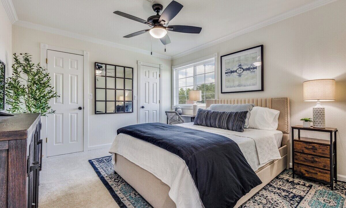 Photo of Bedroom in Lakewood Village