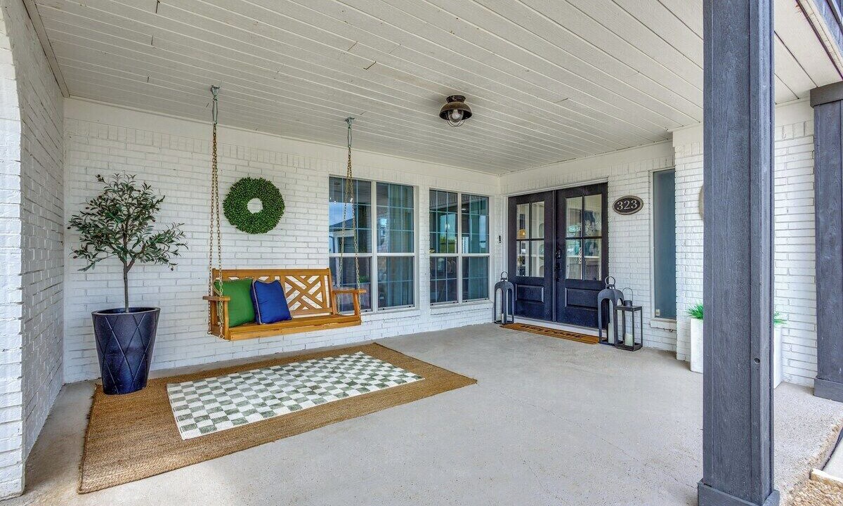 Photo of Patio Balcony in Lakewood Village