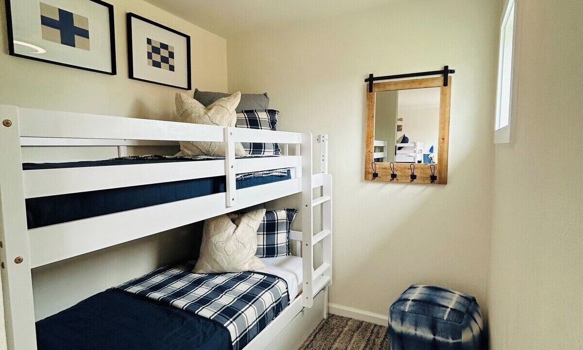 Photo of Bedroom in Lakewood Village