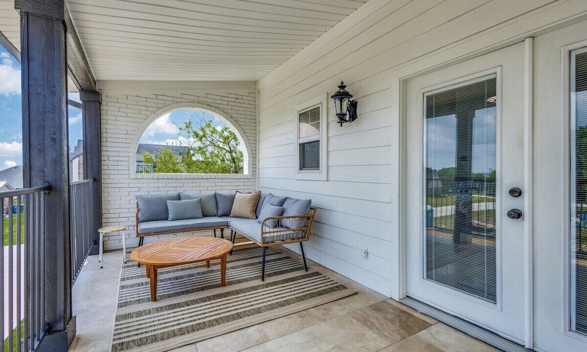 Photo of Patio Balcony in Lakewood Village