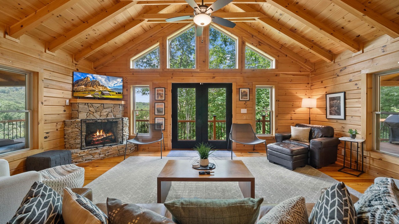 Photo of Livingroom in Beech Mountain