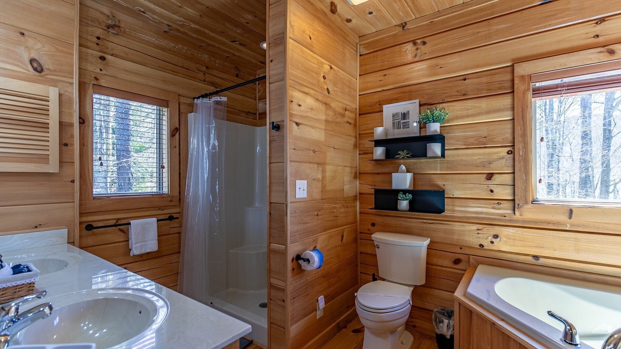 Photo of Bathroom in Beech Mountain