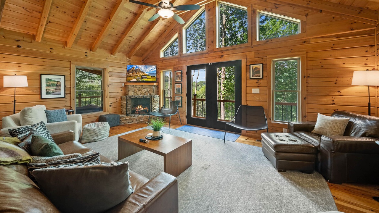 Photo of Livingroom in Beech Mountain