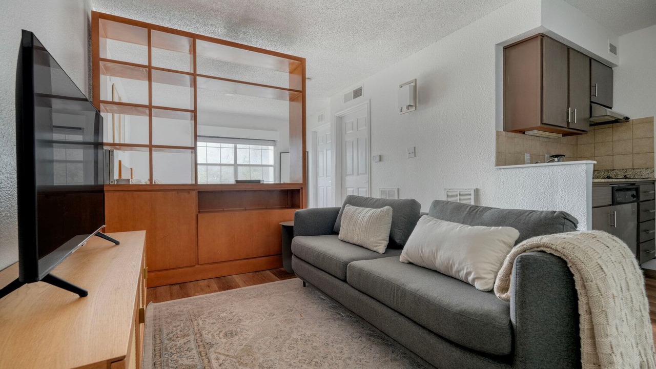 Photo of Livingroom in Gateway