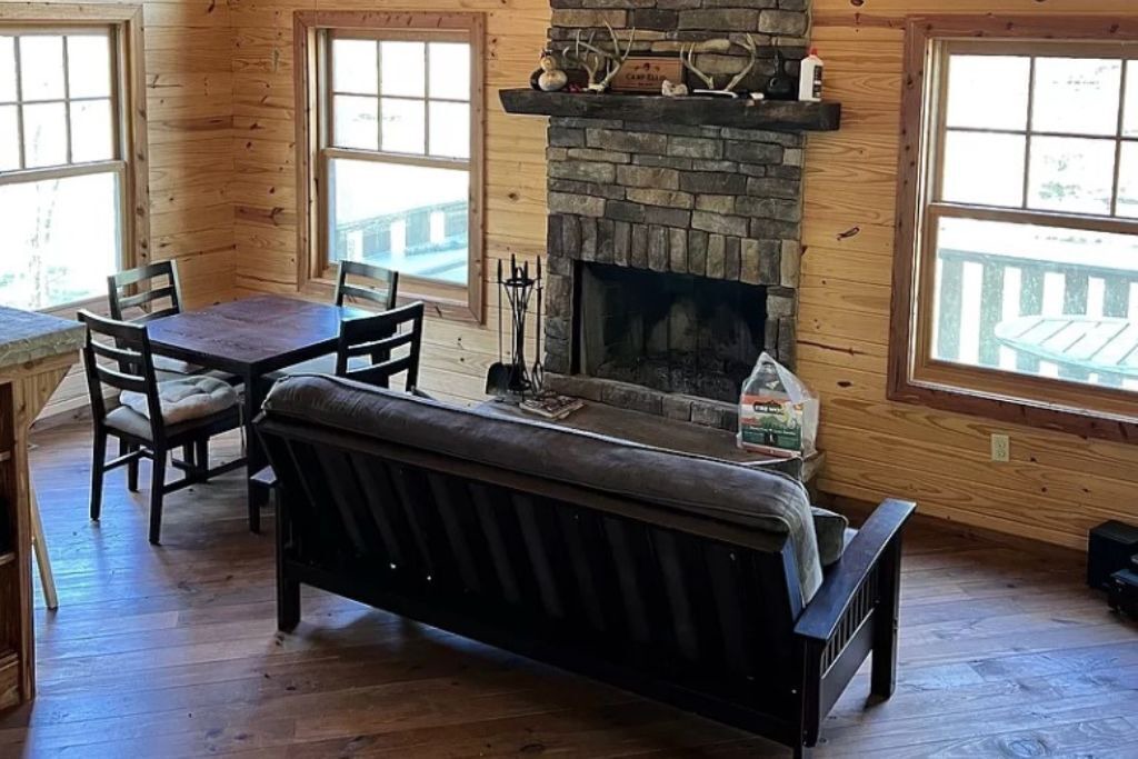 Photo of Livingroom in Nunnelly