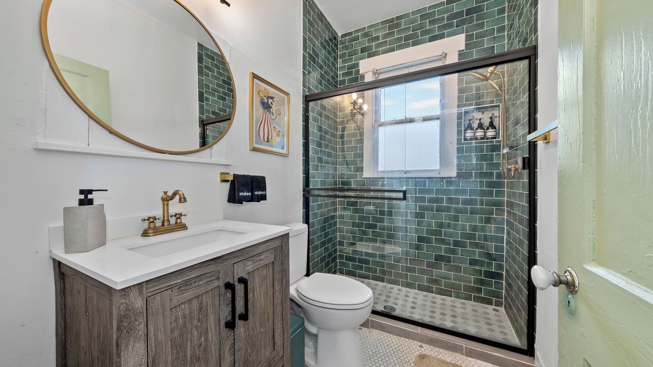 Photo of Bathroom in Midtown