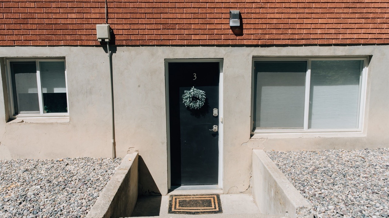 Photo of Others in Logan