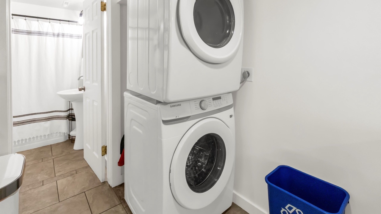 Photo of Others in Logan