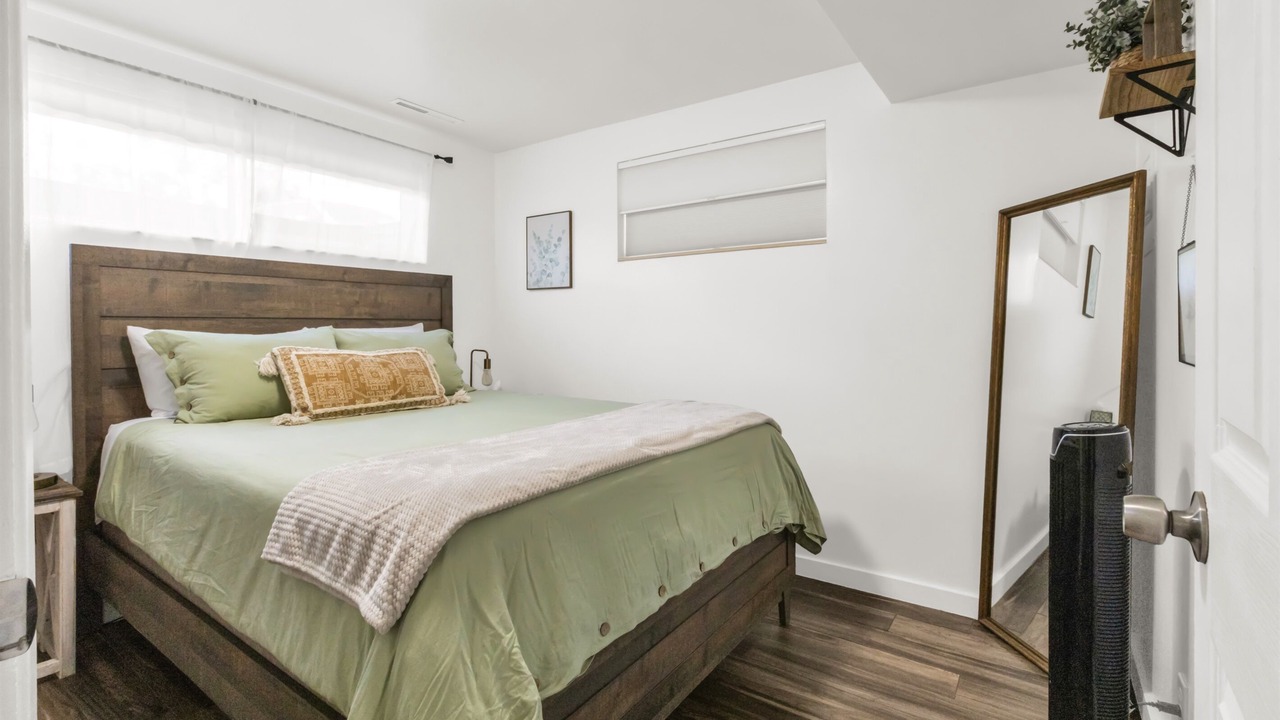 Photo of Others in Logan