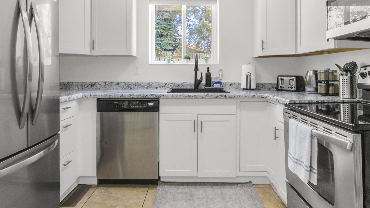 Photo of Others in Logan