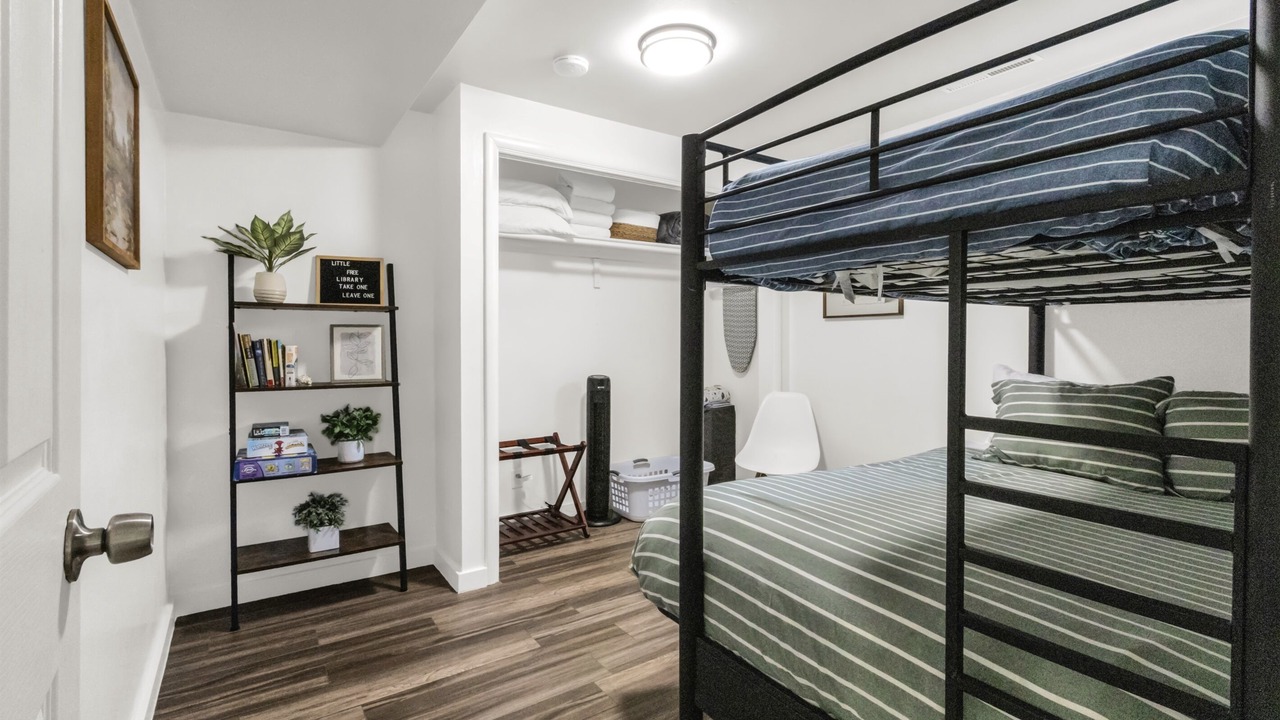 Photo of Others in Logan