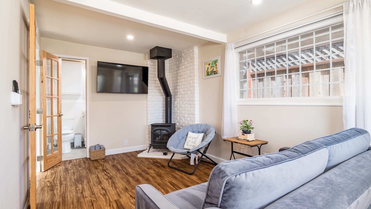 Photo of Bedroom in La Selva Beach