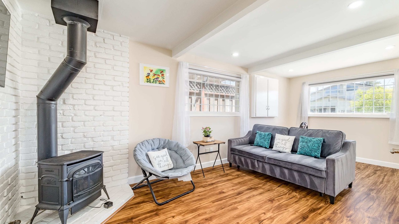 Photo of Bedroom in La Selva Beach