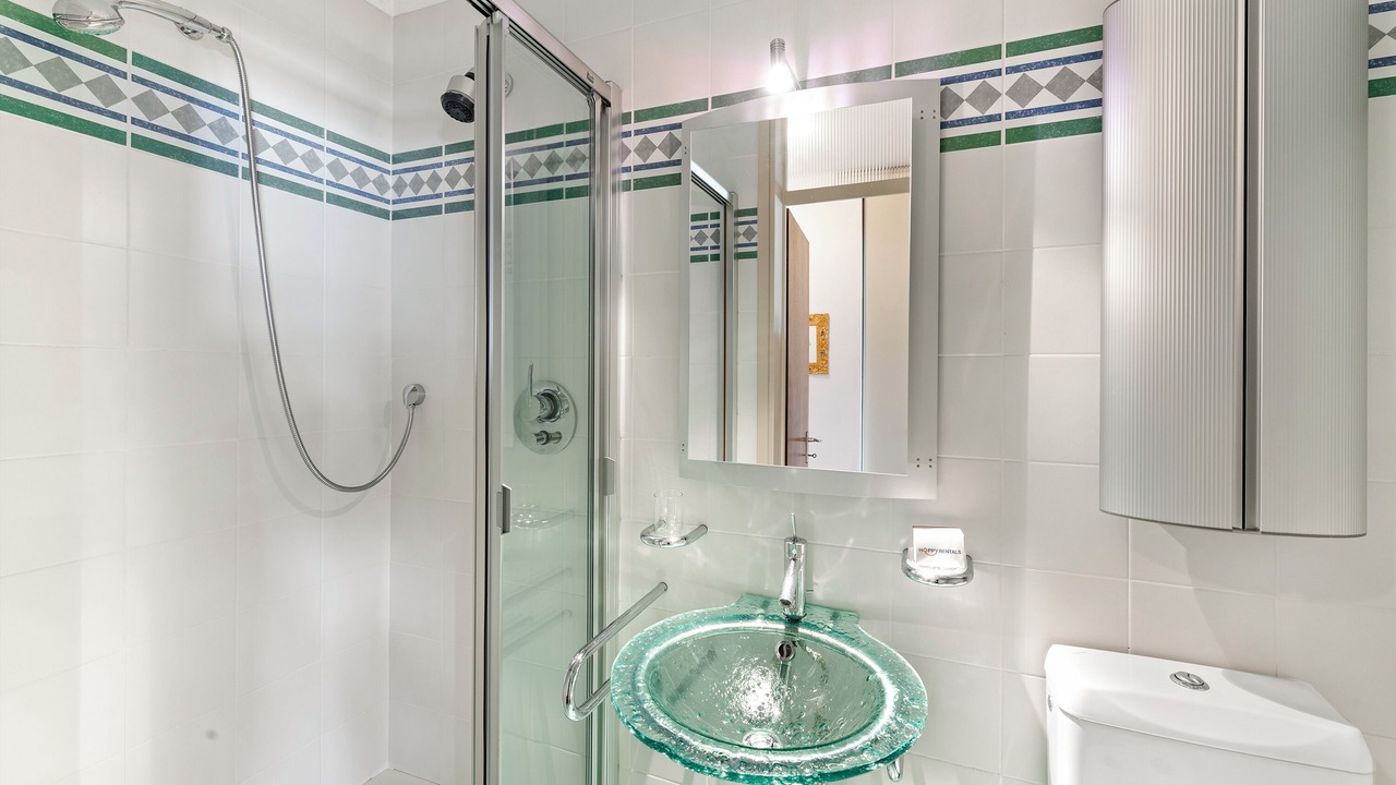 Photo of Bathroom in Paradiso