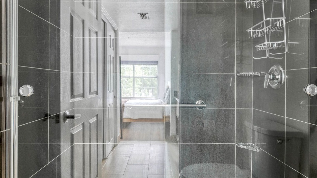 Photo of Bathroom in Gateway
