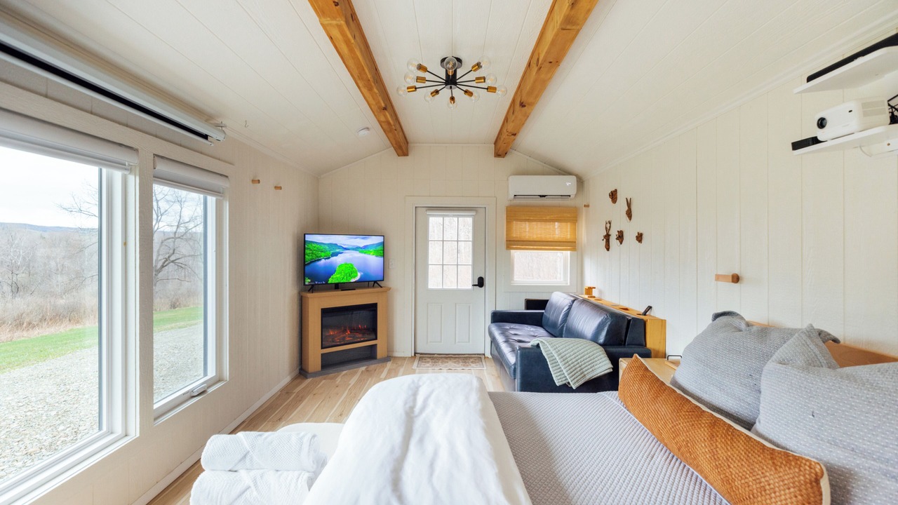 Photo of Livingroom in Bath