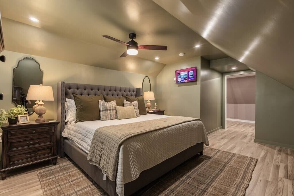 Photo of Bedroom in Lawrenceburg