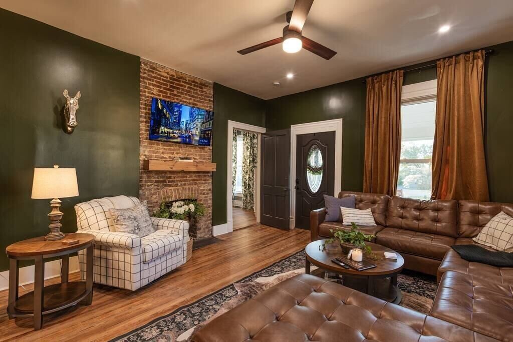 Photo of Livingroom in Lawrenceburg