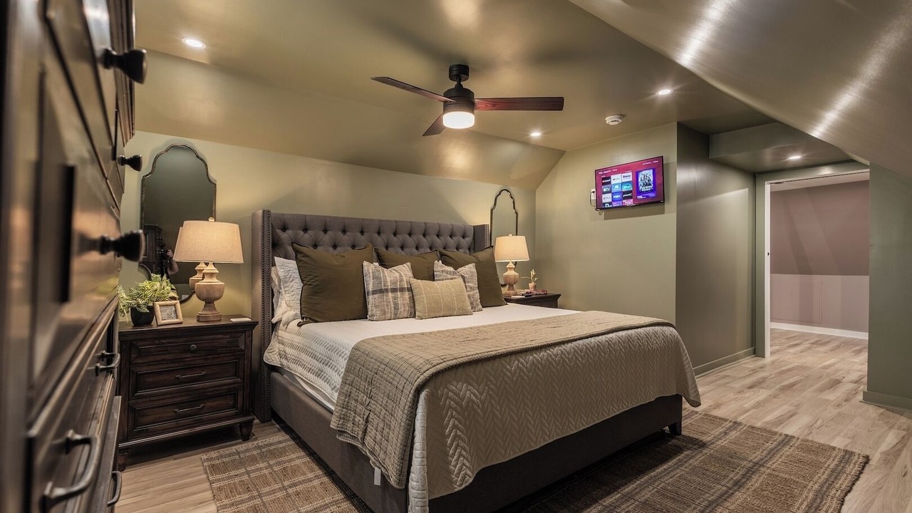 Photo of Bedroom in Lawrenceburg
