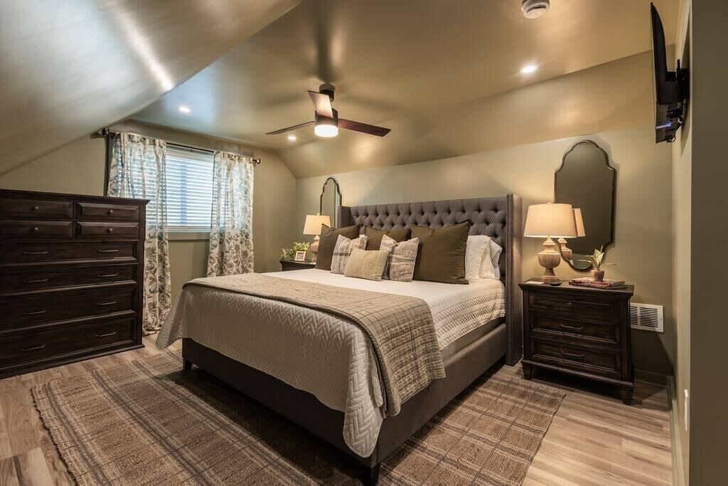 Photo of Bedroom in Lawrenceburg