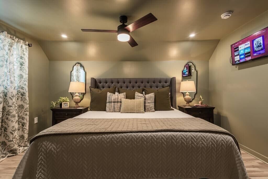 Photo of Bedroom in Lawrenceburg