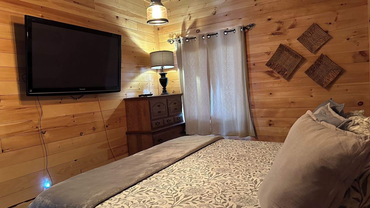 Photo of Bedroom in Eminence