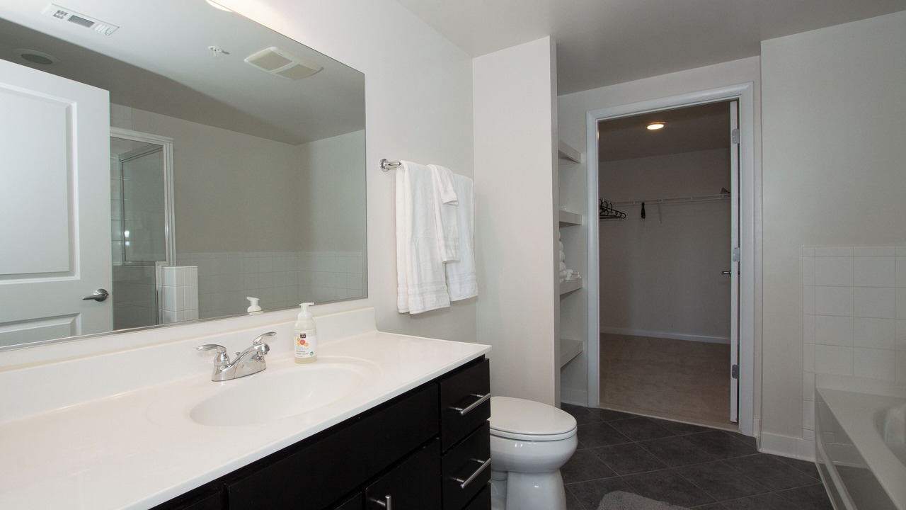 Photo of Bathroom in Aurora Highlands
