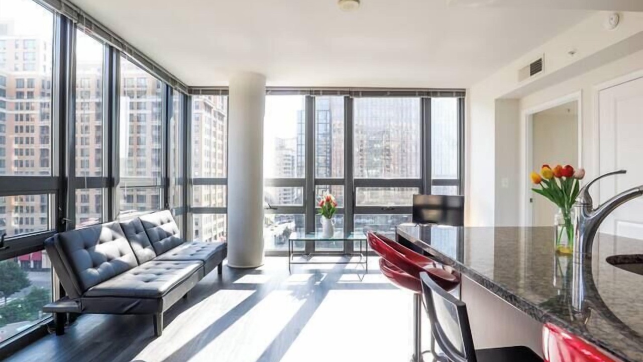 Photo of Livingroom in Aurora Highlands