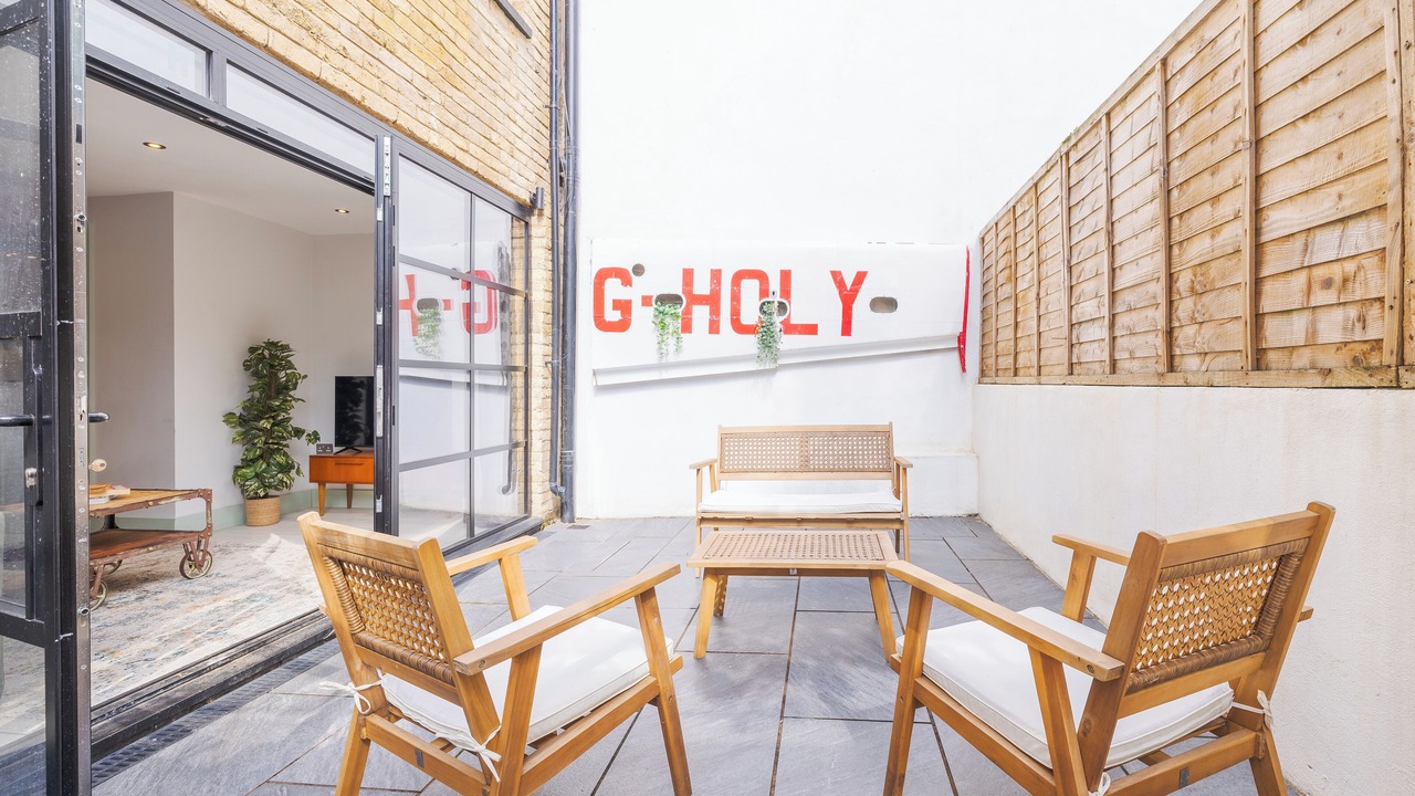 Photo of Patio Balcony in Clissold