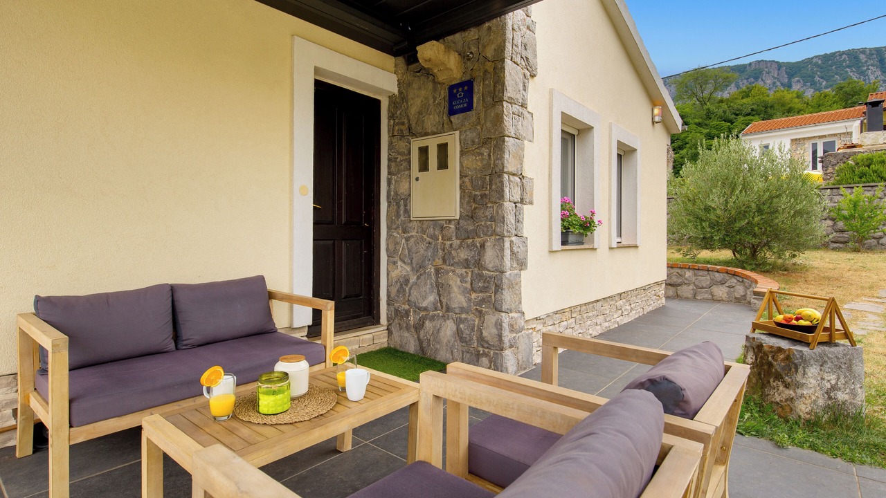 Photo of Patio Balcony in Grizane