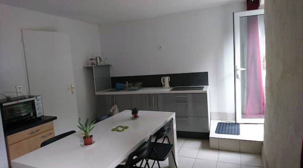 Photo of Kitchen in La Vacquerie-et-Saint-Martin-de-Castries