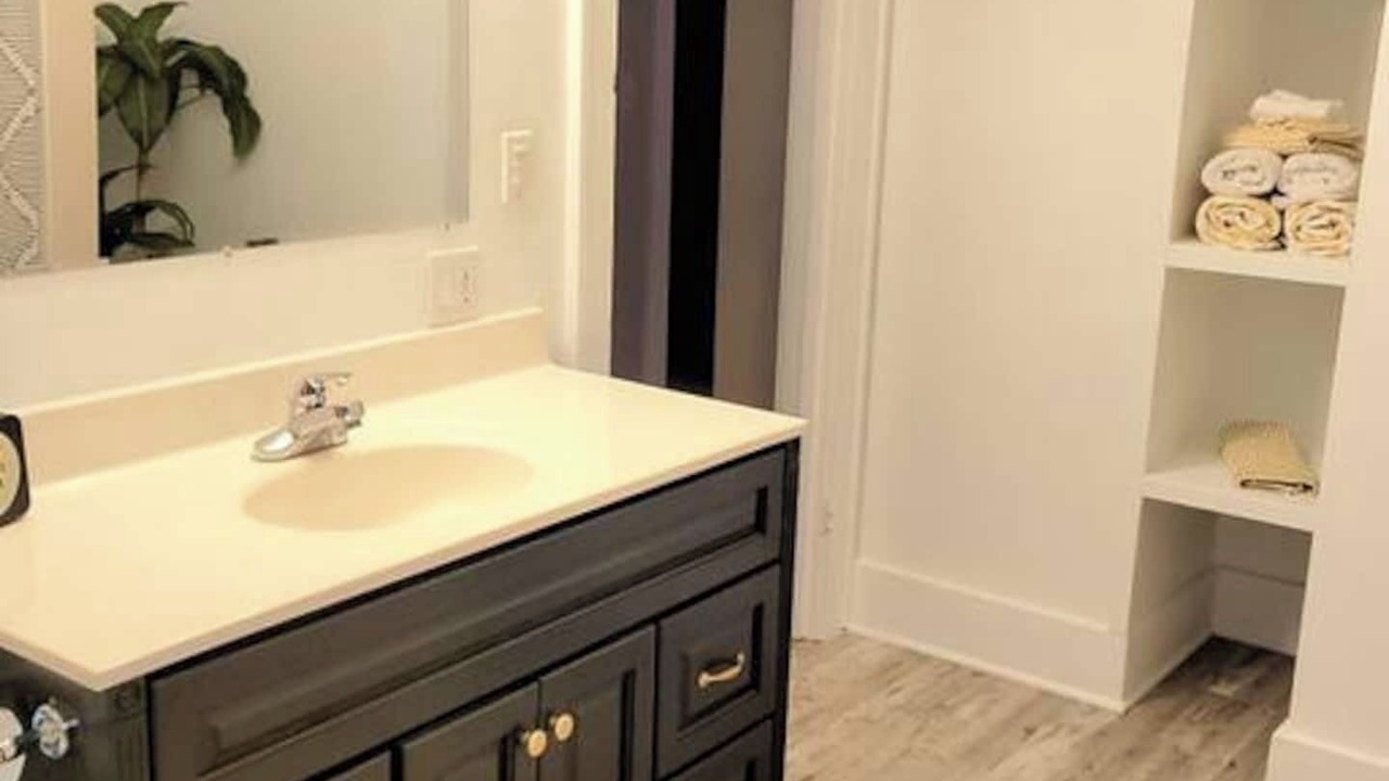 Photo of Bathroom in Arnolds Park