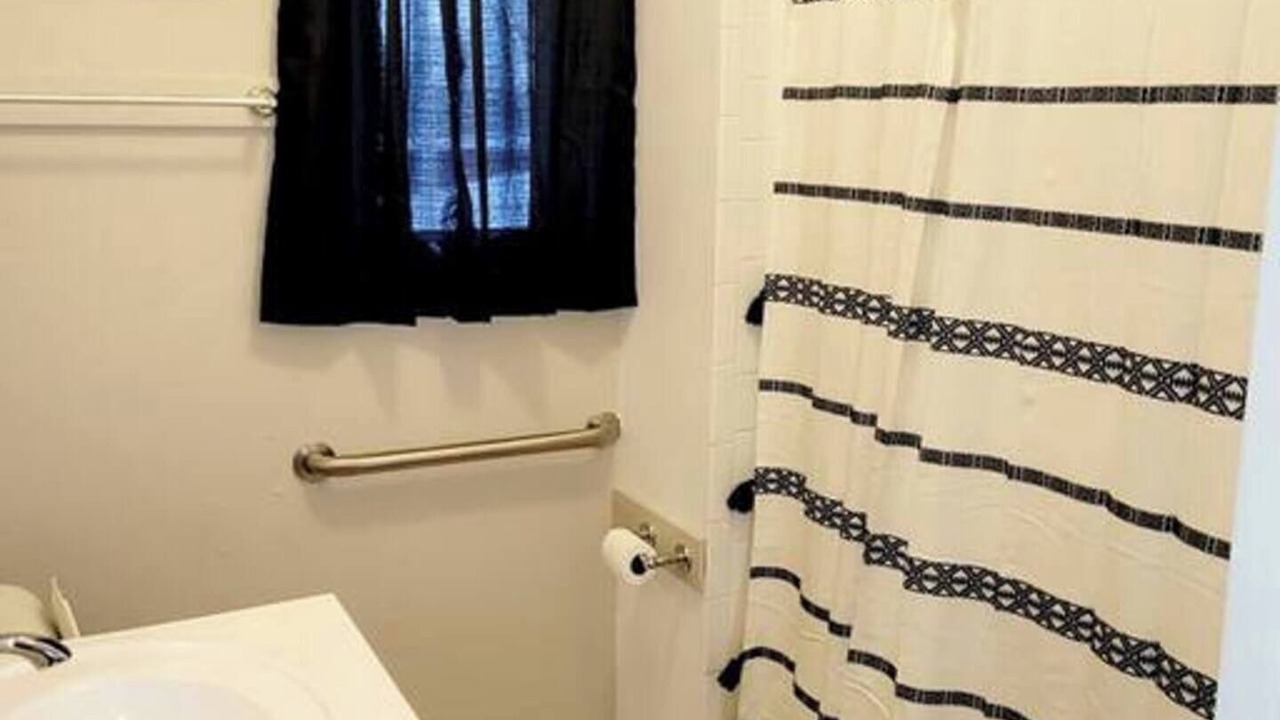 Photo of Bathroom in Arnolds Park